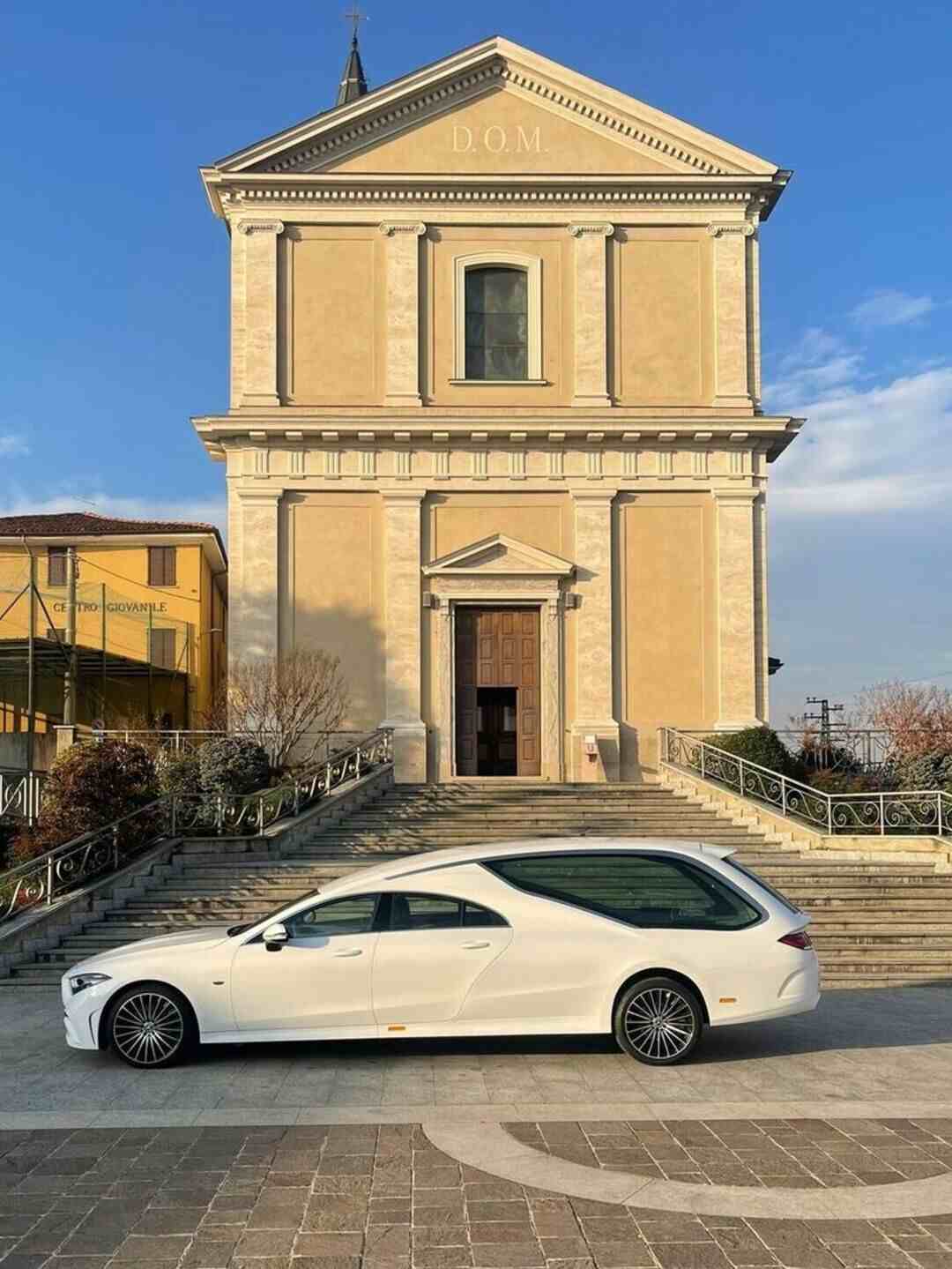 Trasporto funebre: chi rilascia l'autorizzazione?